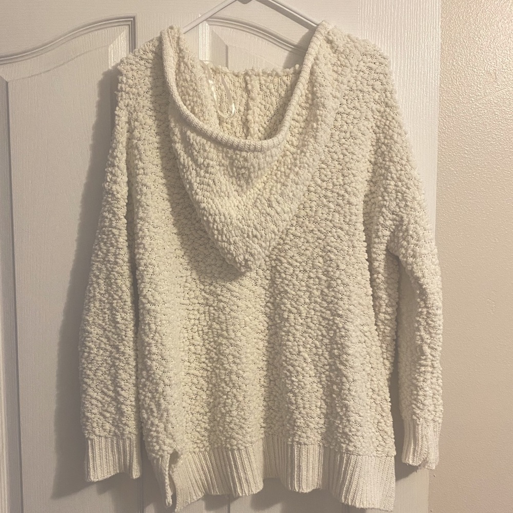 White Knitted Pullover - image 2